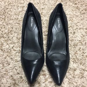 Size 10 Calvin Klein heals